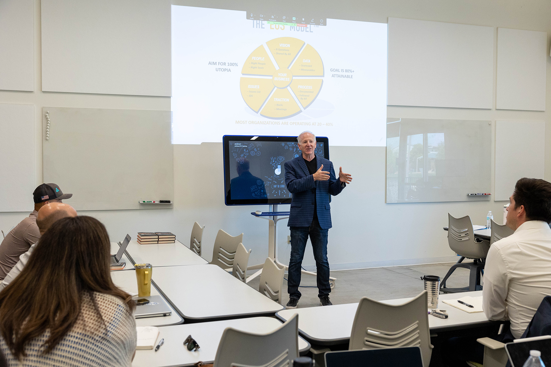 Mike Stull talking to a group of students
